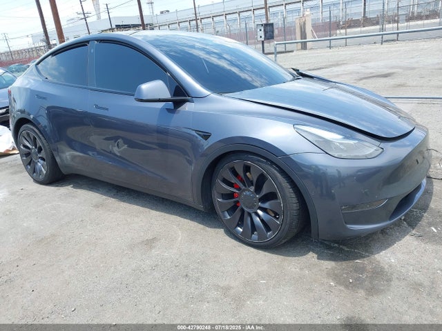 2021 TESLA MODEL Y 5YJYGDEF8MF209903 Photo 0