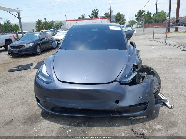 5YJYGDEF8MF209903 Tesla Model Y