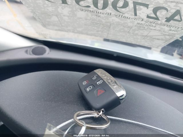 2018 JAGUAR XE SAJAS4FX1JCP35016 Photo 10