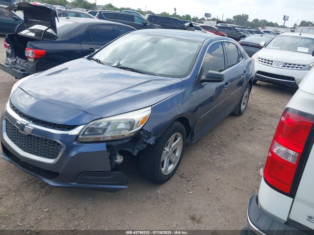 Chevrolet lkw 2015 1G11B5SL6FF332851 Image 2