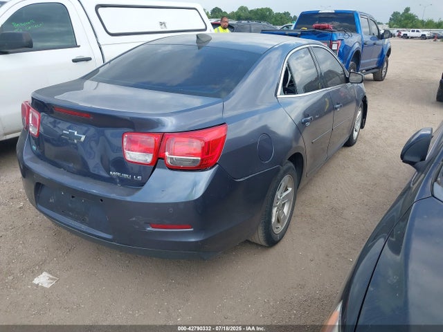 Chevrolet lkw 2015 1G11B5SL6FF332851 Image 4