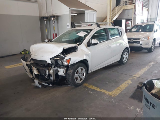 1G1JB6SG0F4161647 Chevrolet lwe