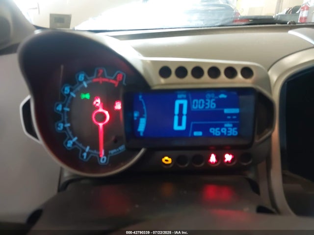 1G1JB6SG0F4161647 Chevrolet lwe