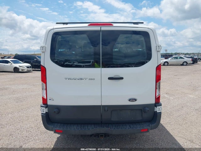 1FBZX2ZM3HKA50092 Ford 2017