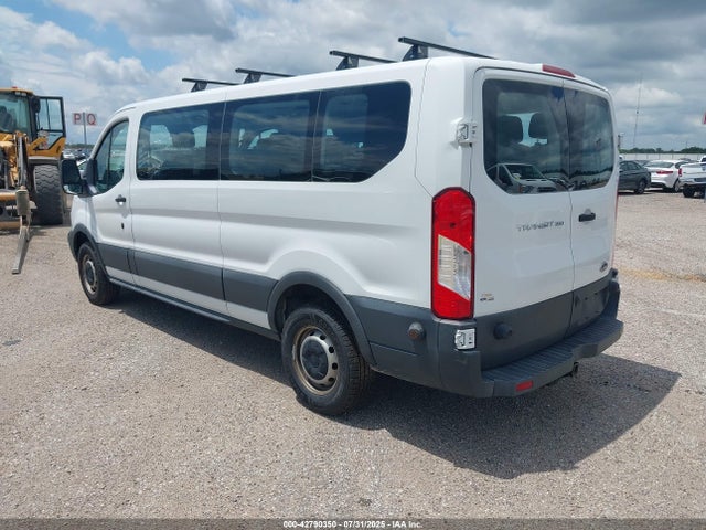 1FBZX2ZM3HKA50092 Ford 2017