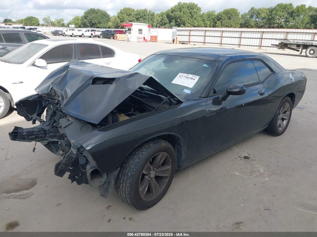 2C3CDZAG5FH861734 Dodge Challenger