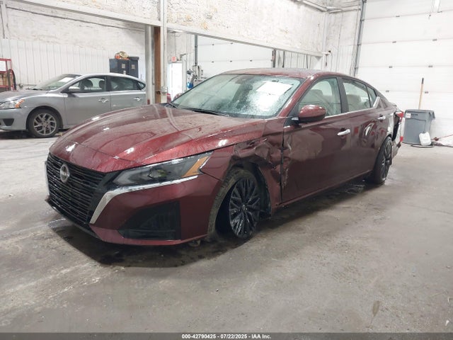 Nissan 2025 2025 1N4BL4DW2SN378015 Image 2