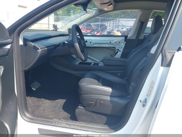 2023 TESLA MODEL Y 7SAYGDEE0PF837775 Photo 4