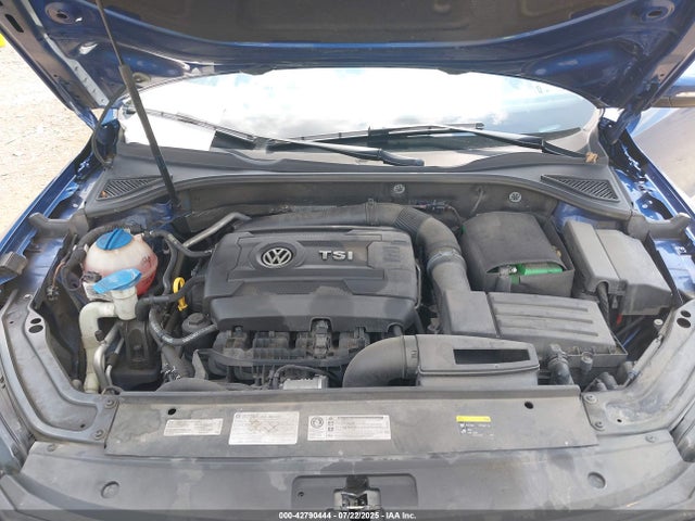 1VWBT7A34GC004401 Volkswagen 2016