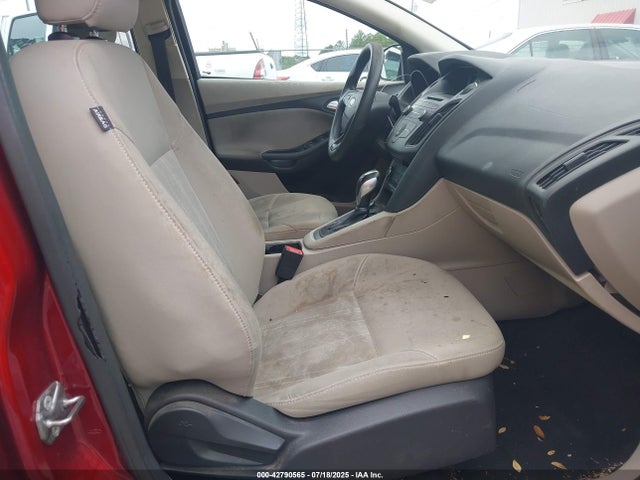 Ford 2016 2016 1FADP3F27GL241382 Image 5