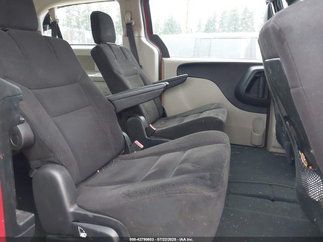 2C4RDGBG8ER260478 Dodge Grand Caravan
