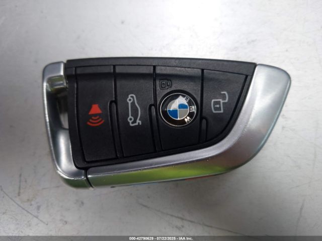 2021 BMW M3 WBS33AY08MFK85282 Photo 10