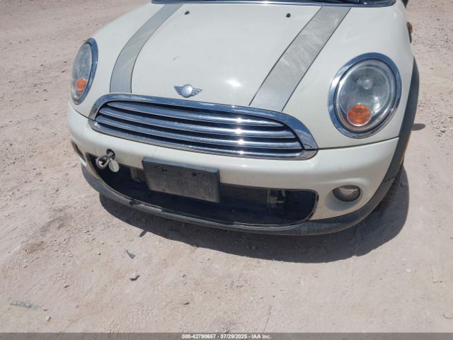 2011 MINI COOPER CLUBMAN WMWZF3C57BT188884 Photo 5