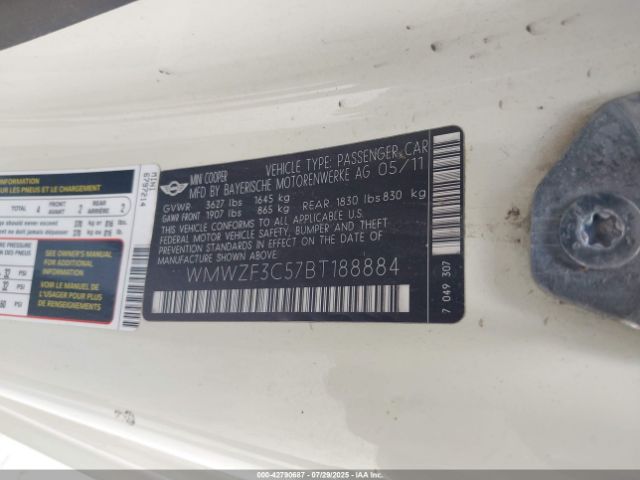 2011 MINI COOPER CLUBMAN WMWZF3C57BT188884 Photo 8