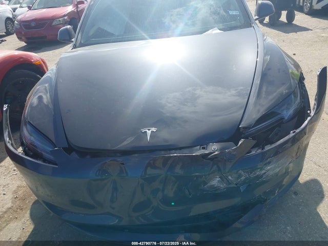 2025 Tesla Model 3 Long Range Rear-wheel Drive მანქანა იყიდება აუქციონზე, vin: 5YJ3E1EA2SF911828, აუქციონის ნომერი: 42790776