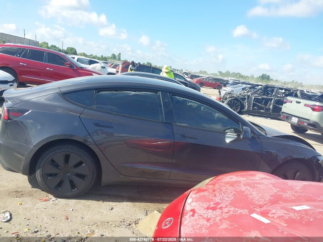 2025 Tesla Model 3 Long Range Rear-wheel Drive მანქანა იყიდება აუქციონზე, vin: 5YJ3E1EA2SF911828, აუქციონის ნომერი: 42790776