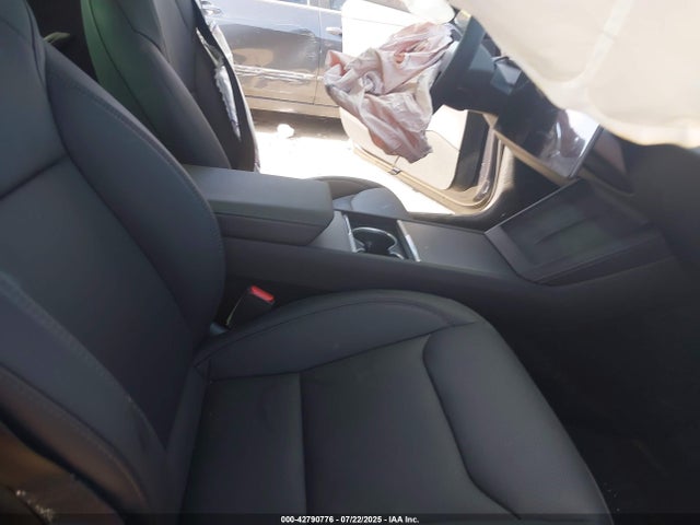 2025 Tesla Model 3 Long Range Rear-wheel Drive მანქანა იყიდება აუქციონზე, vin: 5YJ3E1EA2SF911828, აუქციონის ნომერი: 42790776