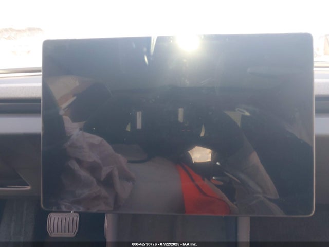 2025 Tesla Model 3 Long Range Rear-wheel Drive მანქანა იყიდება აუქციონზე, vin: 5YJ3E1EA2SF911828, აუქციონის ნომერი: 42790776