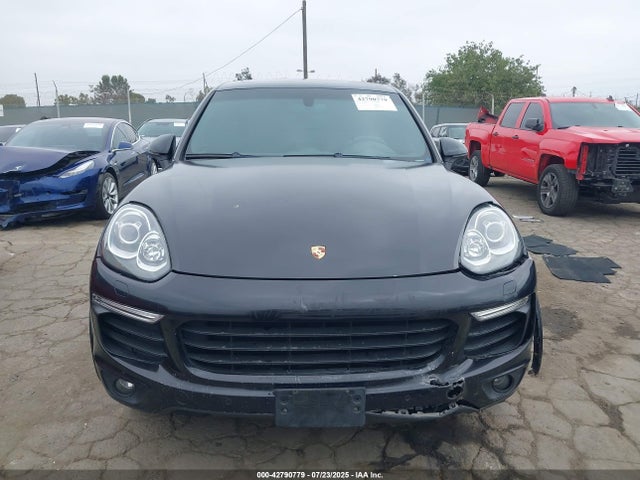 Porsche Cayenne 2018 WP1AA2A21JKA04981 Image 12