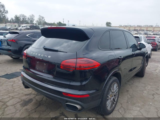 Porsche Cayenne 2018 WP1AA2A21JKA04981 Image 4