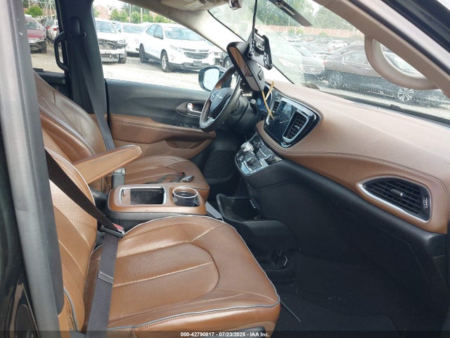 2C4RC1GGXHR723380 Chrysler Pacifica
