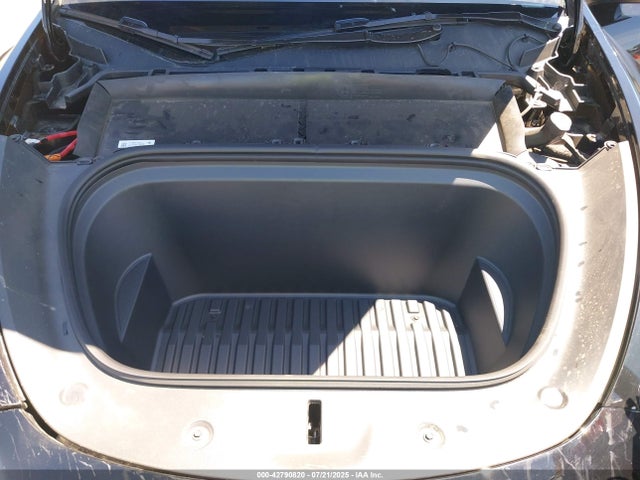 2025 TESLA MODEL Y 7SAYGAEE5SF253279 Photo 9