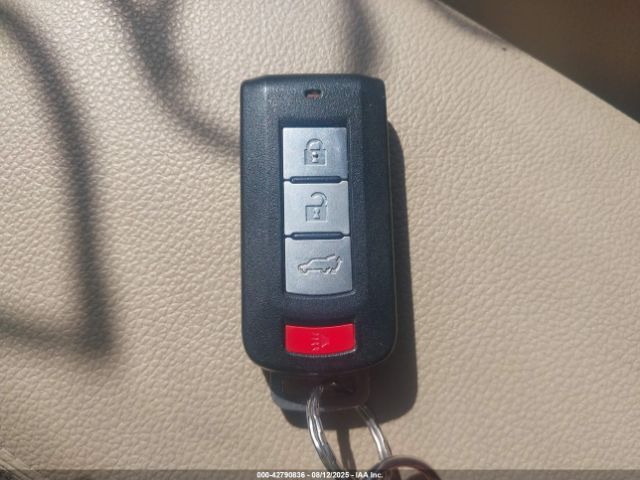 2018 MITSUBISHI OUTLANDER JA4JZ4AX1JZ016244 Photo 10