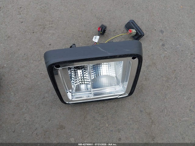 1C4HJXDN4MW739745 Jeep 2021