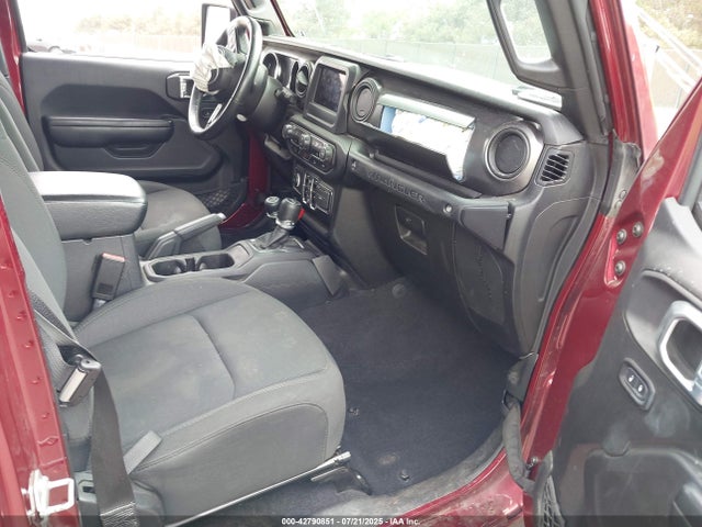 1C4HJXDN4MW739745 Jeep 2021