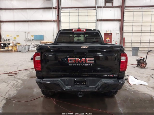 GMC l3b 2024 1GTP6EEKXR1186237 Image 17