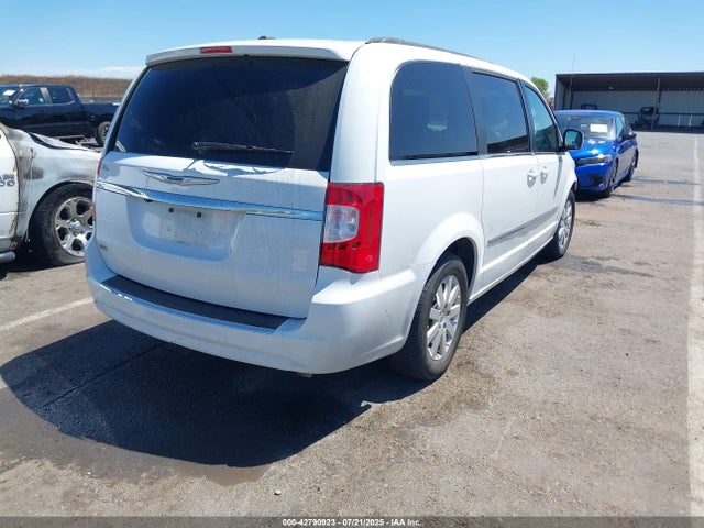 2C4RC1BG9ER342400 Chrysler Town and Country