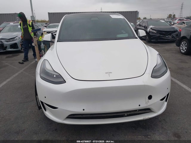 7SAYGDEFXNF484838 Tesla Model Y