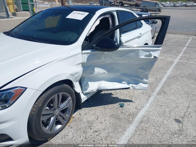 3VWC57BU8MM002313 Volkswagen tsi