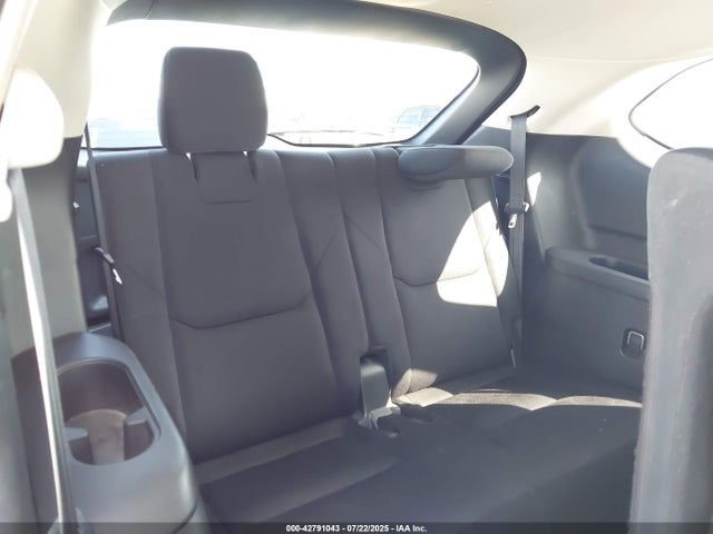 JM3TCABY3G0102097 Mazda py
