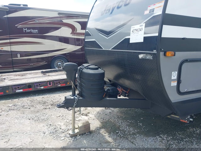 1UJBC0BT5R17T0159 Jayco Jayfl184bh