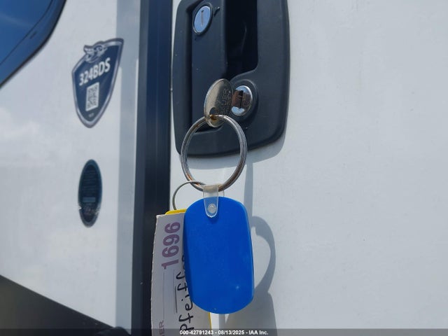 1UJBC0BT5R17T0159 Jayco Jayfl184bh