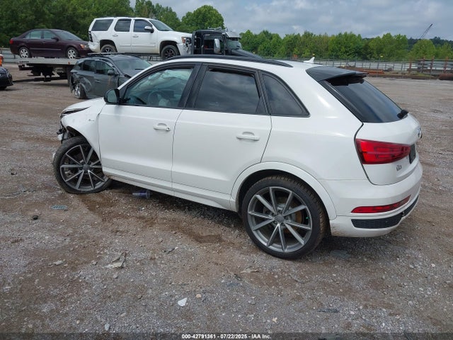 2018 AUDI Q3 WA1JCCFS8JR018954 Photo 2