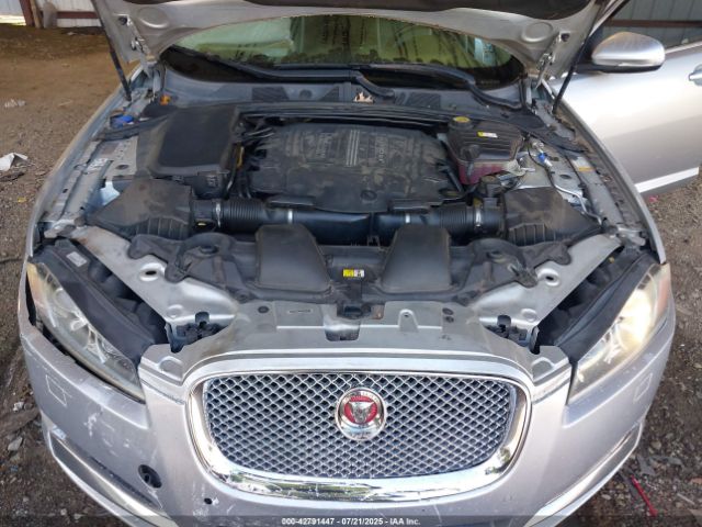 2015 JAGUAR XF SAJWA0F7XF8U61777 Photo 9