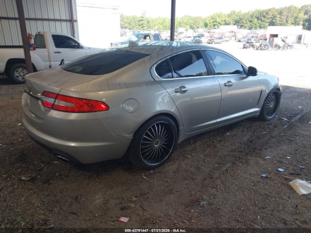 2015 JAGUAR XF SAJWA0F7XF8U61777 Photo 3