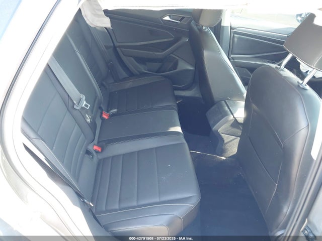 3VW7M7BU5NM023433 Volkswagen 1.5 tsi