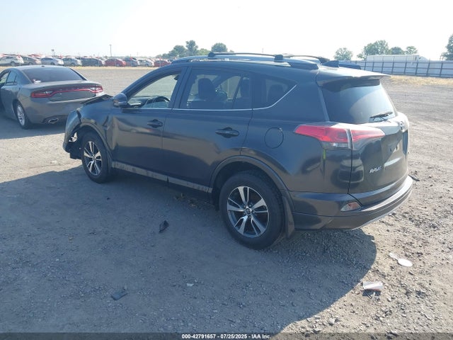 2017 TOYOTA RAV4 JTMWFREV8HJ127411 Photo 2