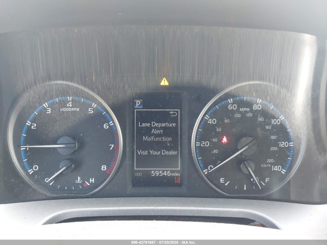 2017 TOYOTA RAV4 JTMWFREV8HJ127411 Photo 6