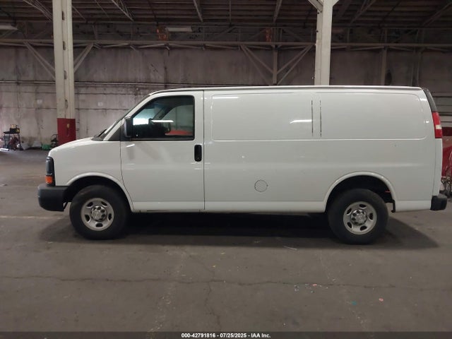 Chevrolet l20 2015 1GCWGFCF2F1235897 Image 14