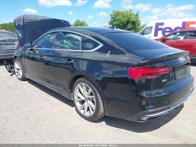 2022 AUDI A5 SPORTBACK WAUABCF58NA007960 Photo 2