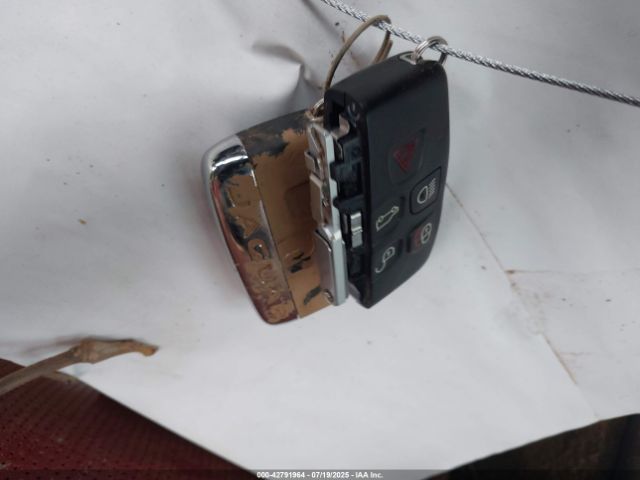 2018 JAGUAR F-PACE SADCL2FX6JA255823 Photo 10