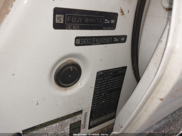 2018 JAGUAR F-PACE SADCL2FX6JA255823 Photo 8