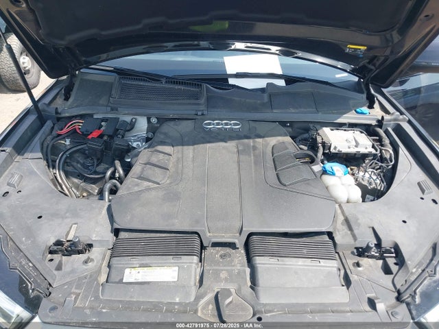 2017 AUDI Q7 WA1LAAF72HD028837 Photo 9