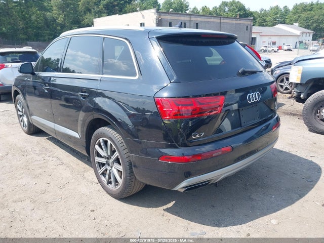 2017 AUDI Q7 WA1LAAF72HD028837 Photo 2