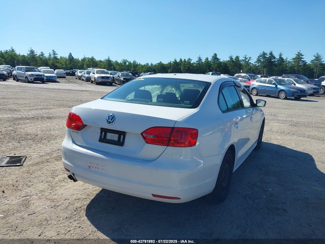 3VW1K7AJ5EM441669 Volkswagen Jetta