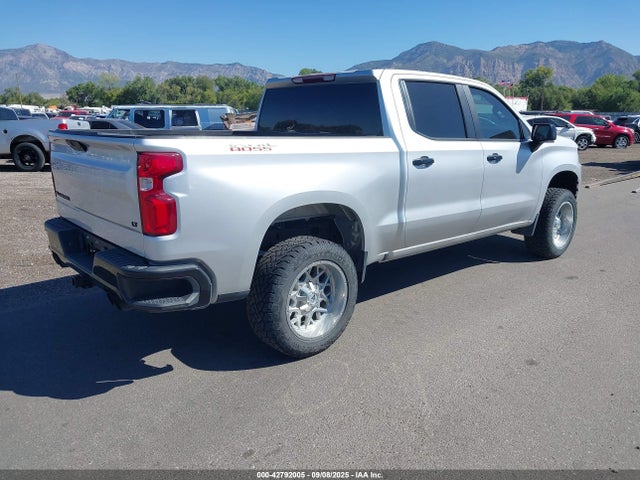 Chevrolet l87 2022 3GCPYFEL3NG203657 Image 4